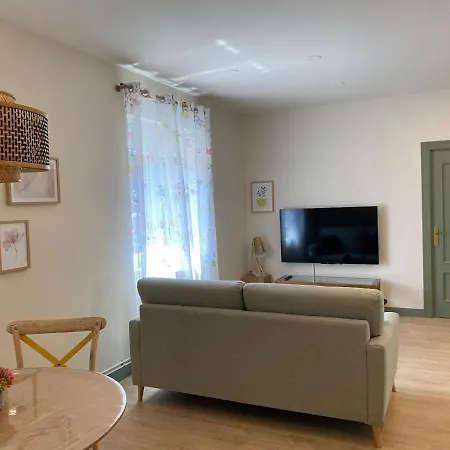 Nenuca Ii, El Paraiso En *